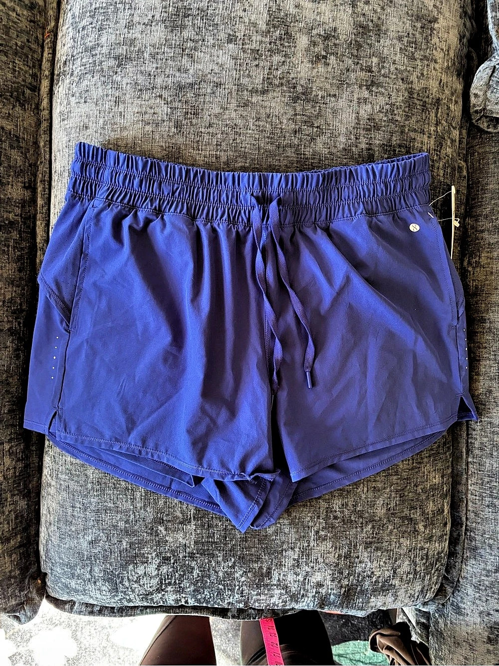 Layers Athletic Shorts in Blue XL NWT